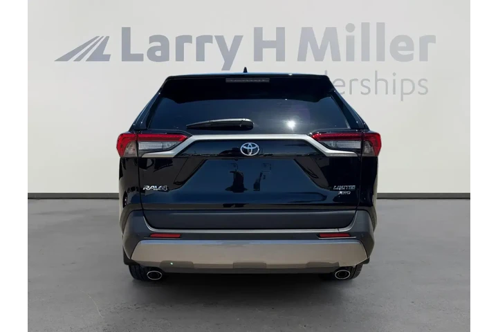 $39487 : Toyota RAV4 2025 AWD Limited image 1