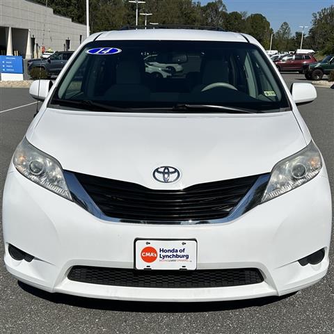 $14888 : PRE-OWNED 2014 TOYOTA SIENNA image 8