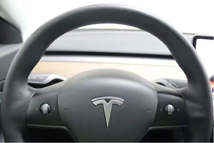 $26978 : Tesla Model 3 2021 Standard image 8