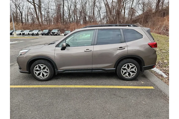 $21998 : Subaru Forester 2023 AWD Pre image 7