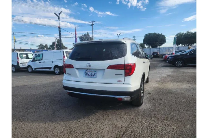 $17599 : 2016 Pilot Touring image 9