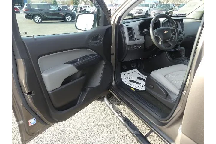 $23990 : Chevrolet Colorado 2015 4x4 image 10