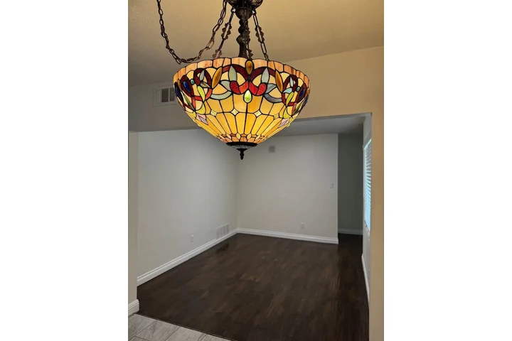 $3750 : Casa de Renta en Bellflower Ca image 4