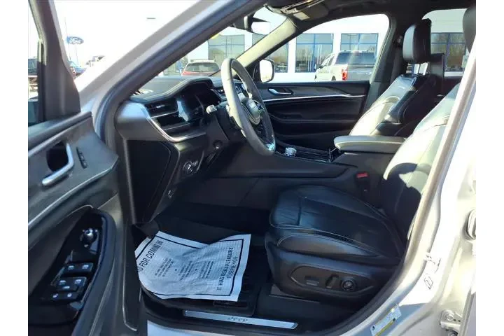 $37995 : Jeep Grand Cherokee L 2023 4 image 10