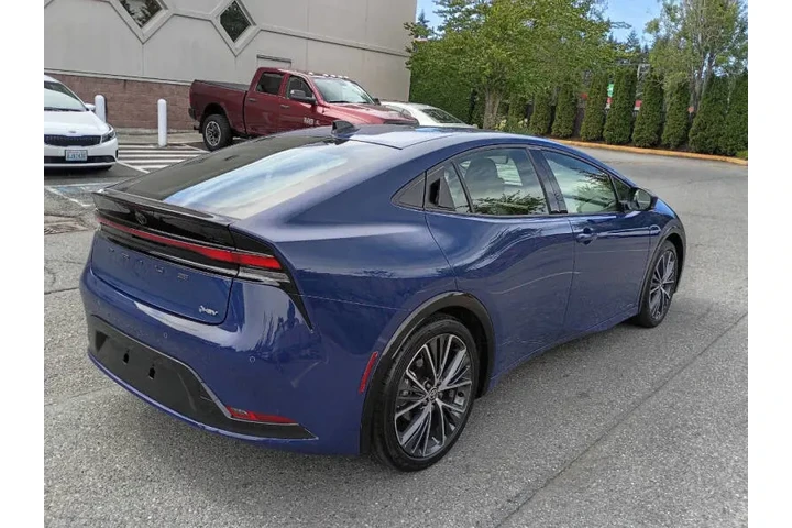 $24900 : 2026 Prius XLE image 4