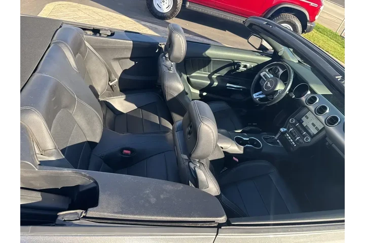 $19977 : Ford Mustang 2021 EcoBoost P image 10