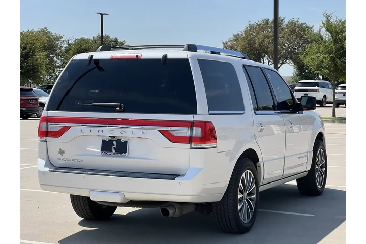 $14899 : Lincoln Navigator 2017 4x4 S image 9