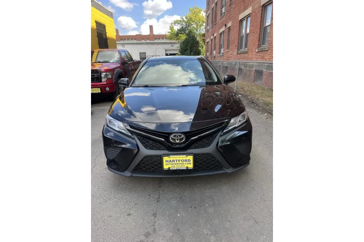 $17499 : 2020 Camry SE image 3