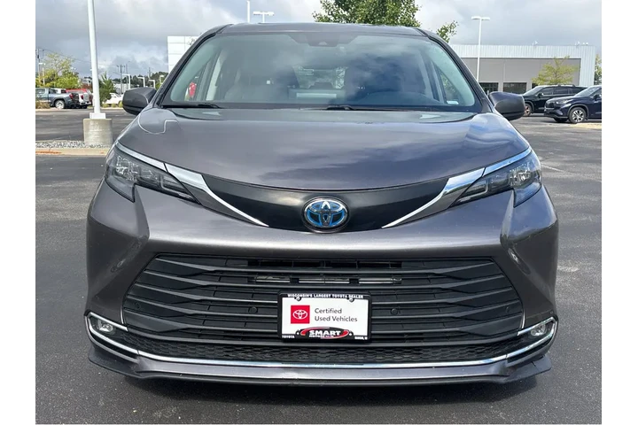 $40000 : Gold Certified2024 Sienna XLE image 8