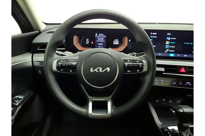 $27998 : Kia K5 2025 LXS 4dr Sedan image 10