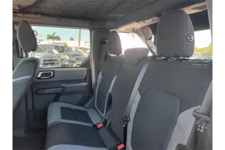 $33991 : Ford Bronco 2022 4x4 Big Ben image 8