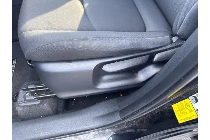 $21995 : Toyota Corolla Cross 2022 AW image 5