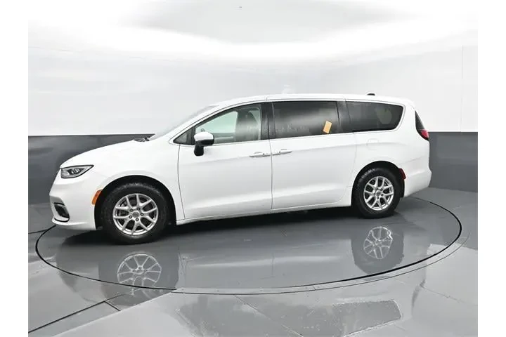 $23761 : Chrysler Pacifica 2023 Touri image 5