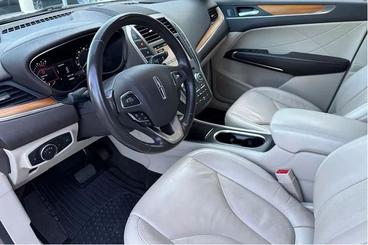 $16290 : Lincoln MKC 2017 Select 4dr image 10