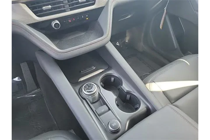 $39988 : Ford Explorer 2025 Active 4d image 10