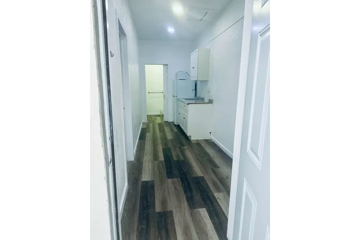 $1200 : Efficiency image 8