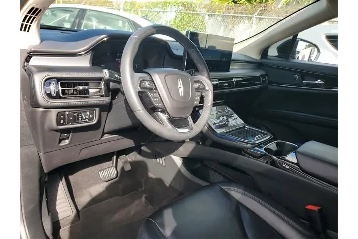 $24590 : Lincoln Nautilus 2023 Standa image 10