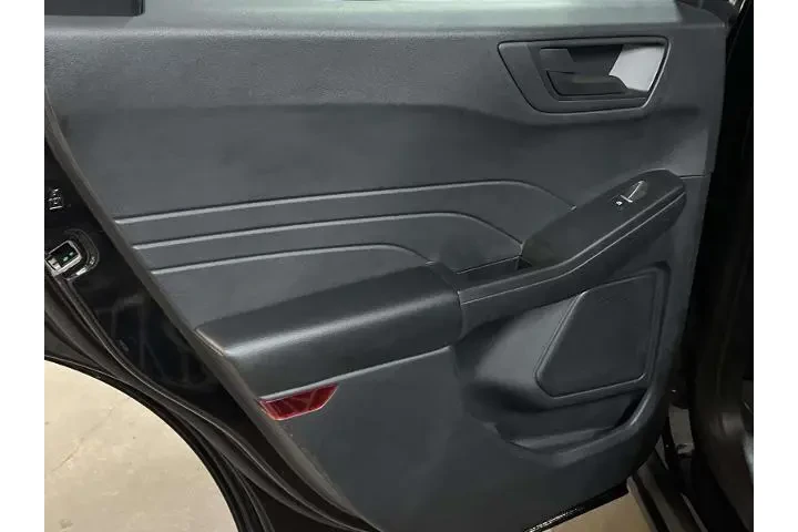 $20995 : Ford Escape Plug-In Hybrid 2 image 10