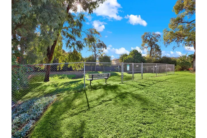 $1835 : Valley Breeze image 8