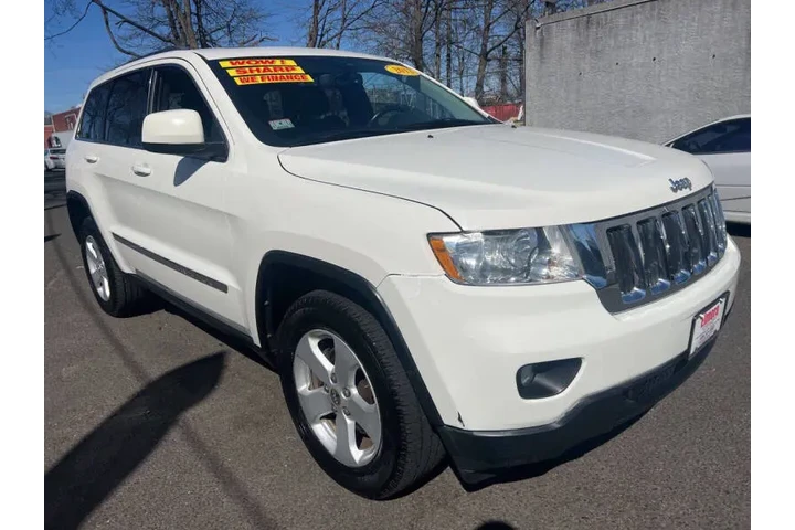 $9499 : 2012 Grand Cherokee Laredo image 1