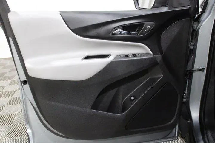 $24998 : Chevrolet Equinox 2024 4x4 L image 6