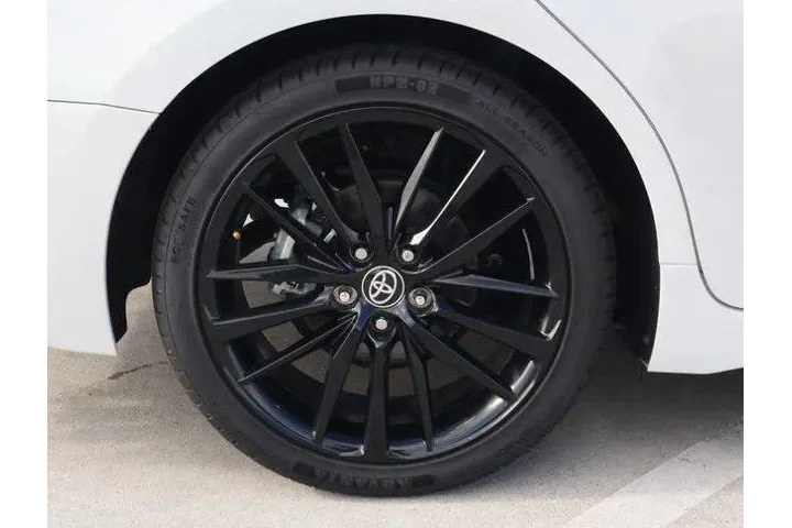 $32013 : Toyota Camry 2023 XSE 4dr Se image 8