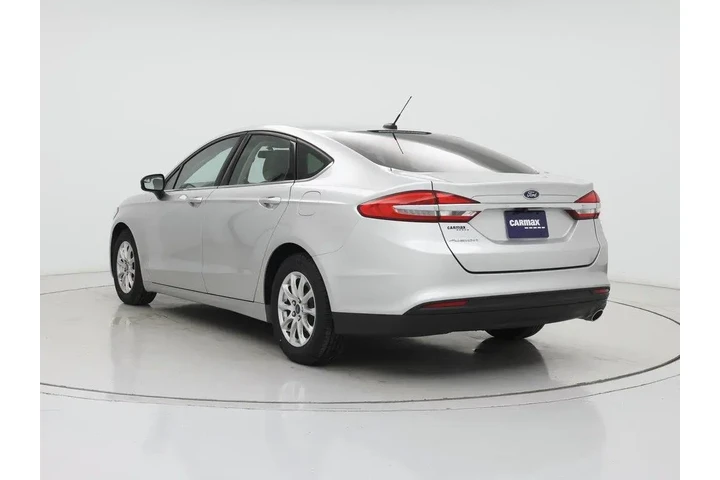 $17998 : Ford Fusion 2017 S 4dr Sedan image 2