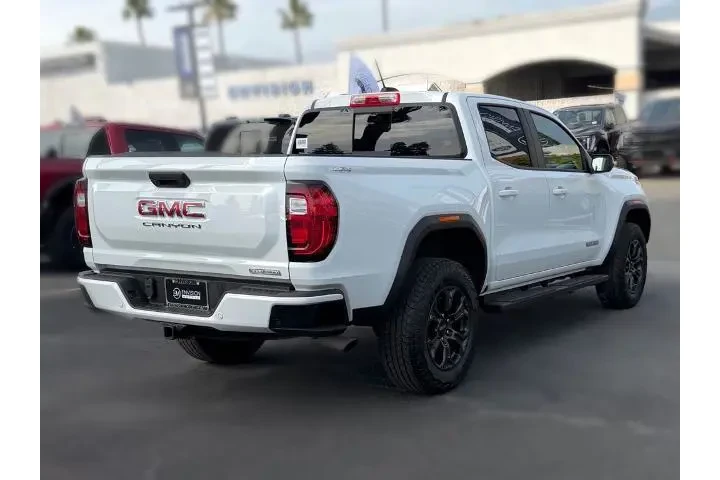 $39988 : GMC Canyon 2025 4x4 Elevatio image 9