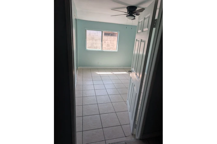 $755 : Cuarto en WHITTIER $755 image 6