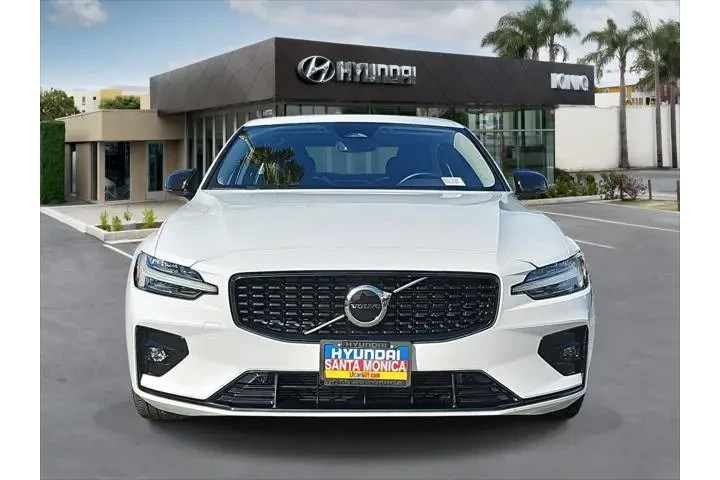 $26576 : Volvo S60 2024 B5 Core Dark image 8