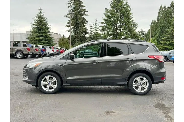 $10900 : Ford Escape 2015 SE 4dr SUV image 6