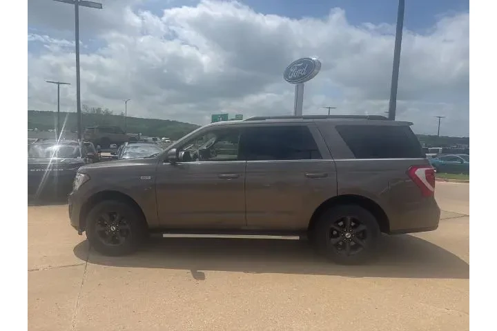 $20956 : Ford Expedition 2019 4x4 XLT image 5