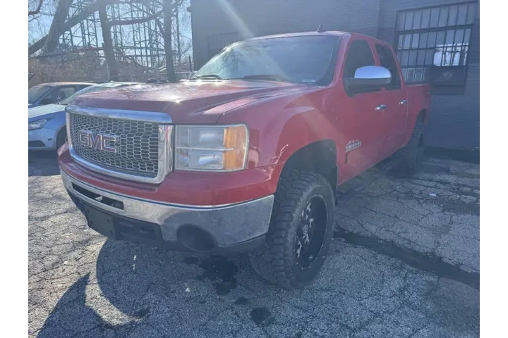 $7995 : 2011 GMC Sierra 1500 SL image 2