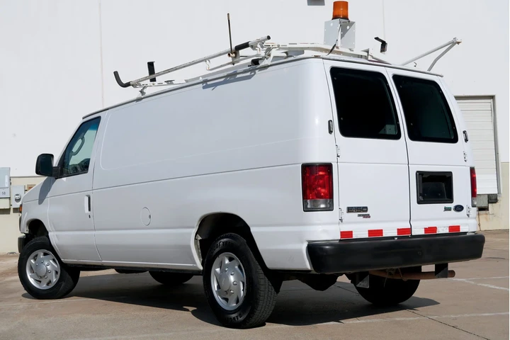$11491 : 2014 E-150 Commercial image 4