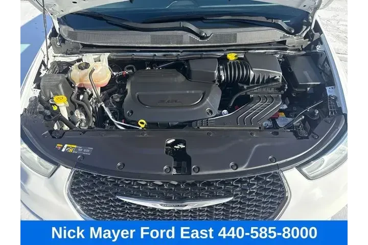 $21995 : Chrysler Pacifica 2023 Touri image 7