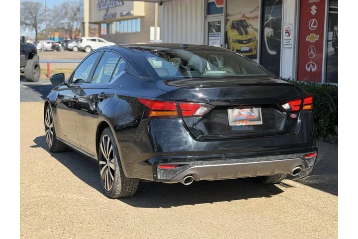 $17999 : 2021 Altima 2.5 SR image 7