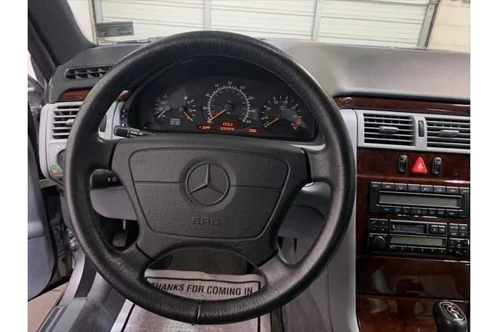 $17989 : Mercedes-Benz E-Class 1998 A image 8