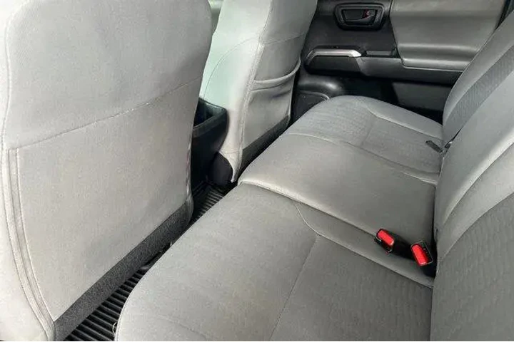 $32900 : Toyota Tacoma 2019 4x4 TRD P image 7