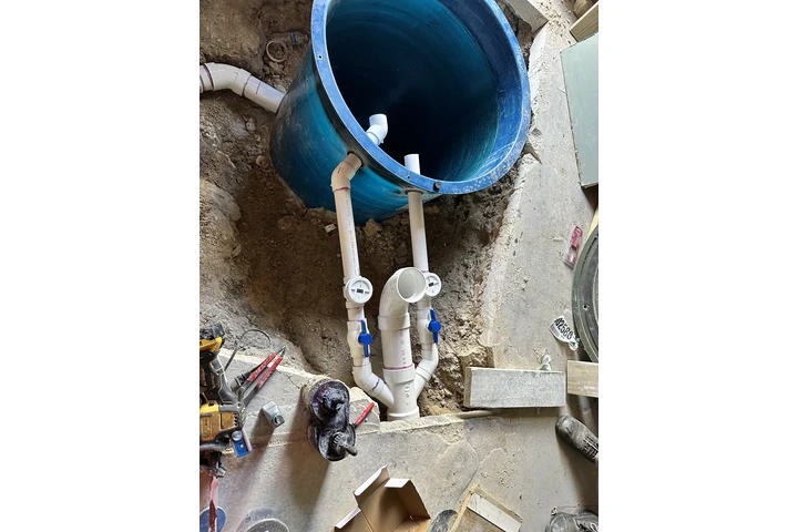 Busco empleo en plomería. image 6