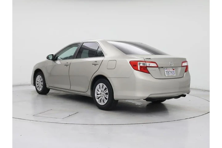 $14998 : Toyota Camry 2014 LE 4dr Sed image 2