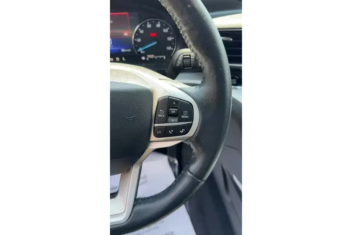 $32388 : Ford Explorer 2023 AWD XLT 4 image 10