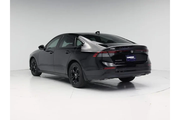 $28998 : Honda Accord 2025 SE 4dr Sed image 2