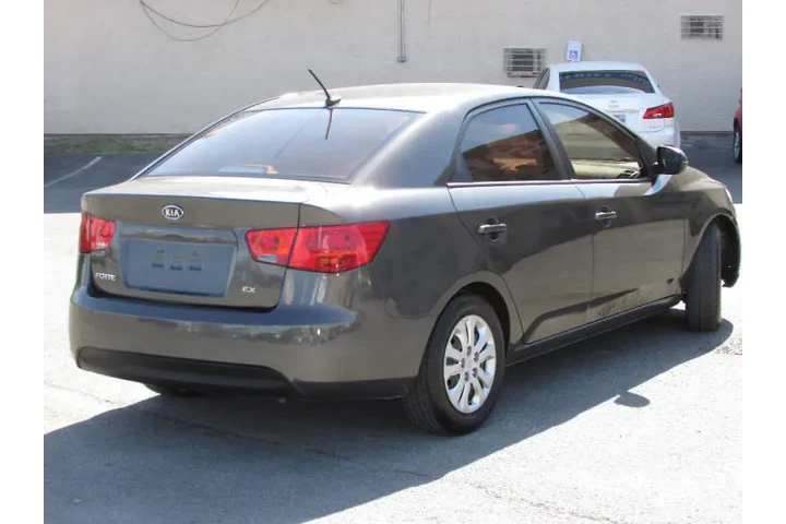 $6995 : 2013 Forte EX image 6