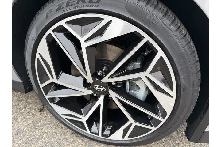 $31991 : Hyundai IONIQ 6 2025 SEL 4dr image 4