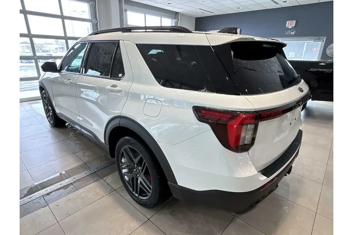 $39874 : Ford Explorer 2025 AWD ST-Li image 5