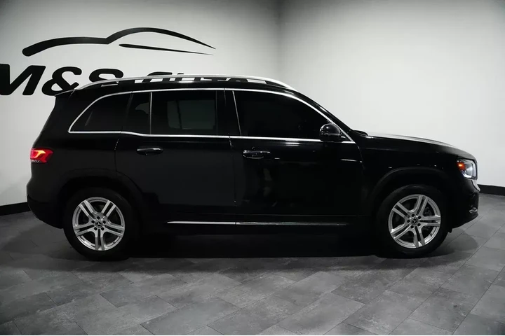 $21108 : 2020 GLB 250 image 5