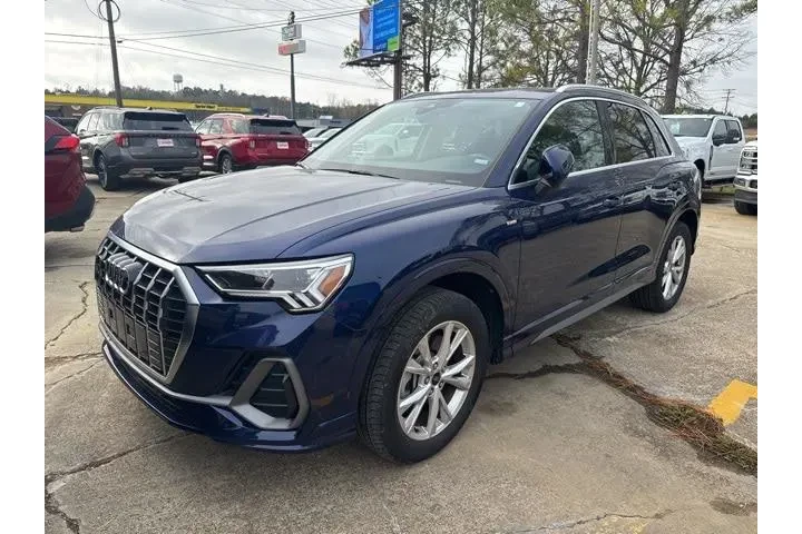 $29080 : Audi Q3 2024 AWD quattro S l image 1