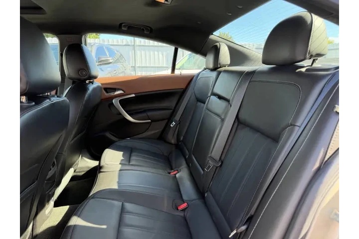 $5800 : 2015 Regal Premium I image 10