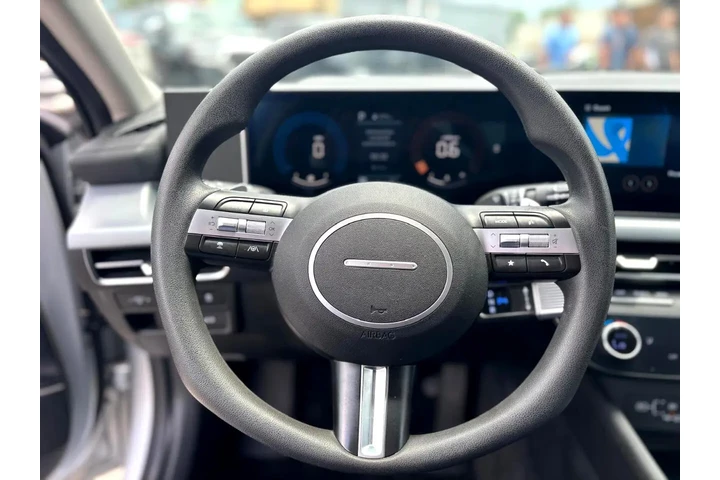 2025 Sonata SEL image 10