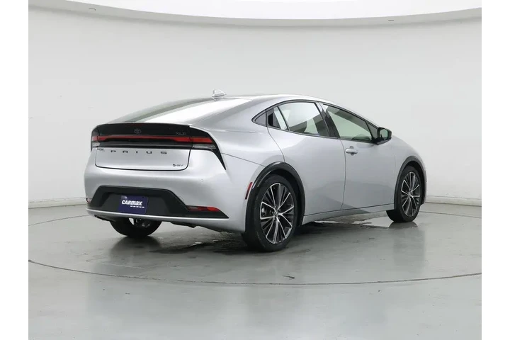 $29998 : Toyota Prius 2024 XLE 4dr Ha image 8